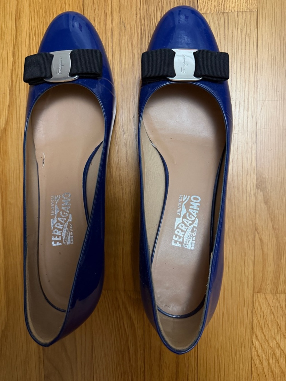 Salvatore Ferragamo Royal Blue Patent Vara Bow Flats